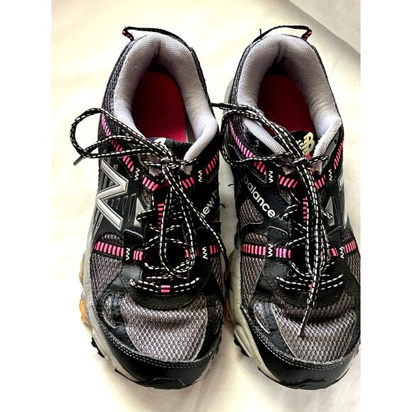 New Balance 410 Womens Trail Running Shoes Sneakers WT410BP4 Black/Pink/Gray - 7 - Picture 2 of 8